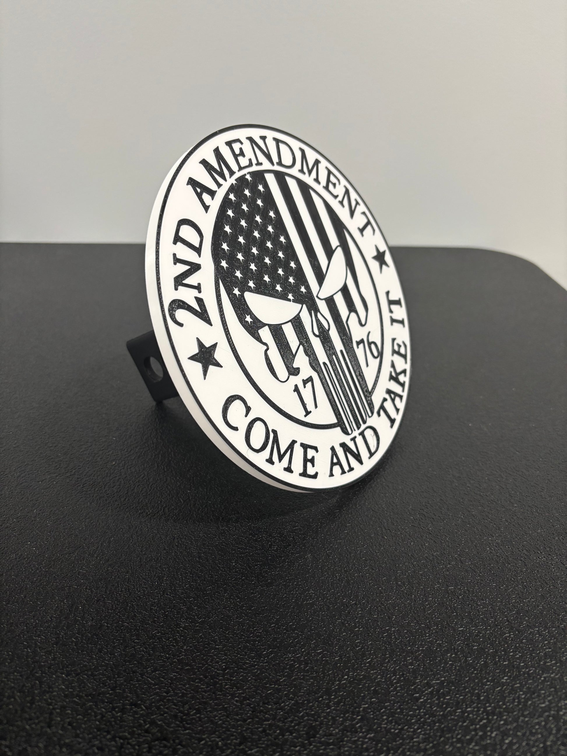 Patriotic Come & Take It Skull 1776 in White Hitch Accessory