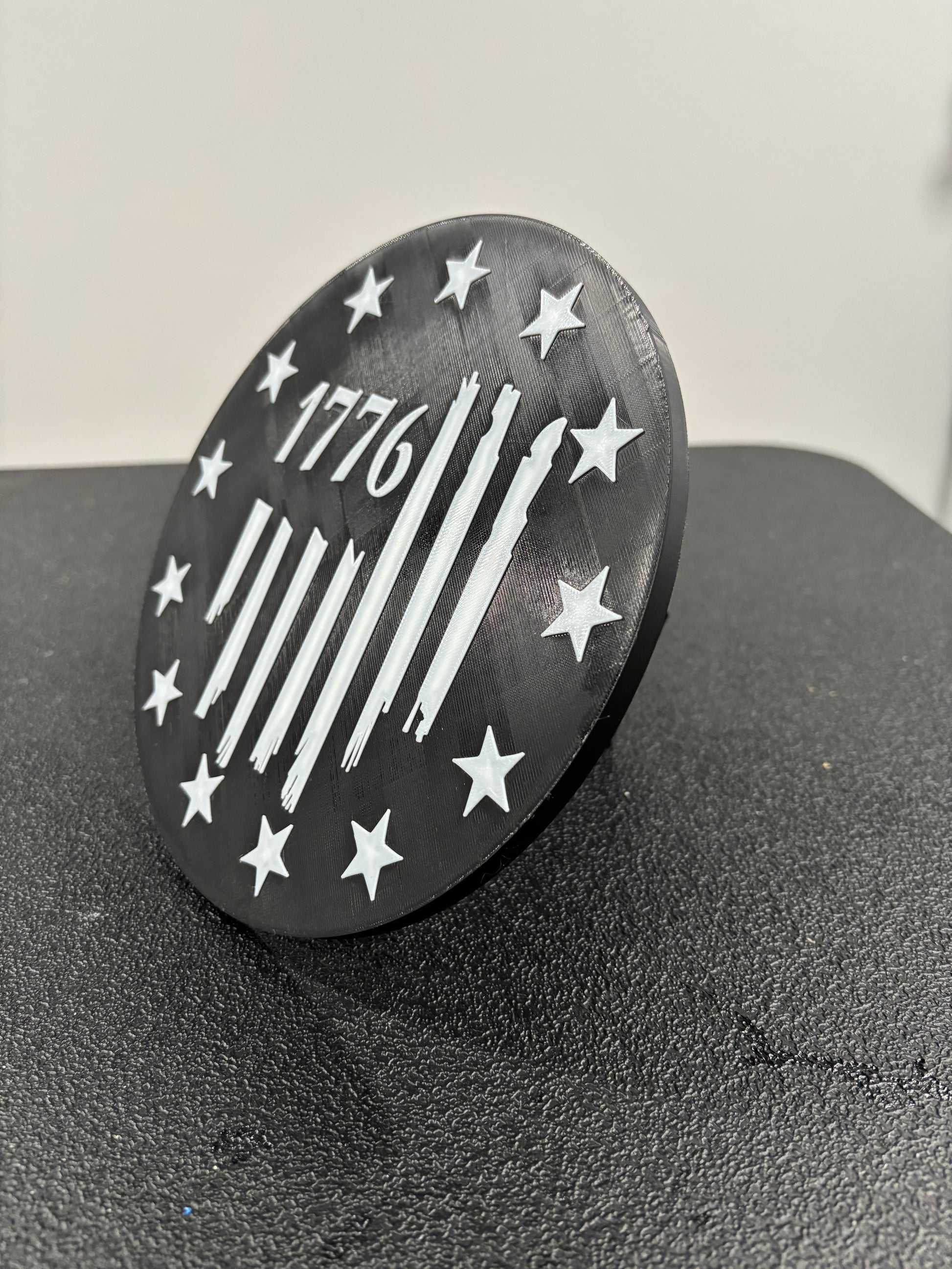 1776 Round Big Hitch Cover