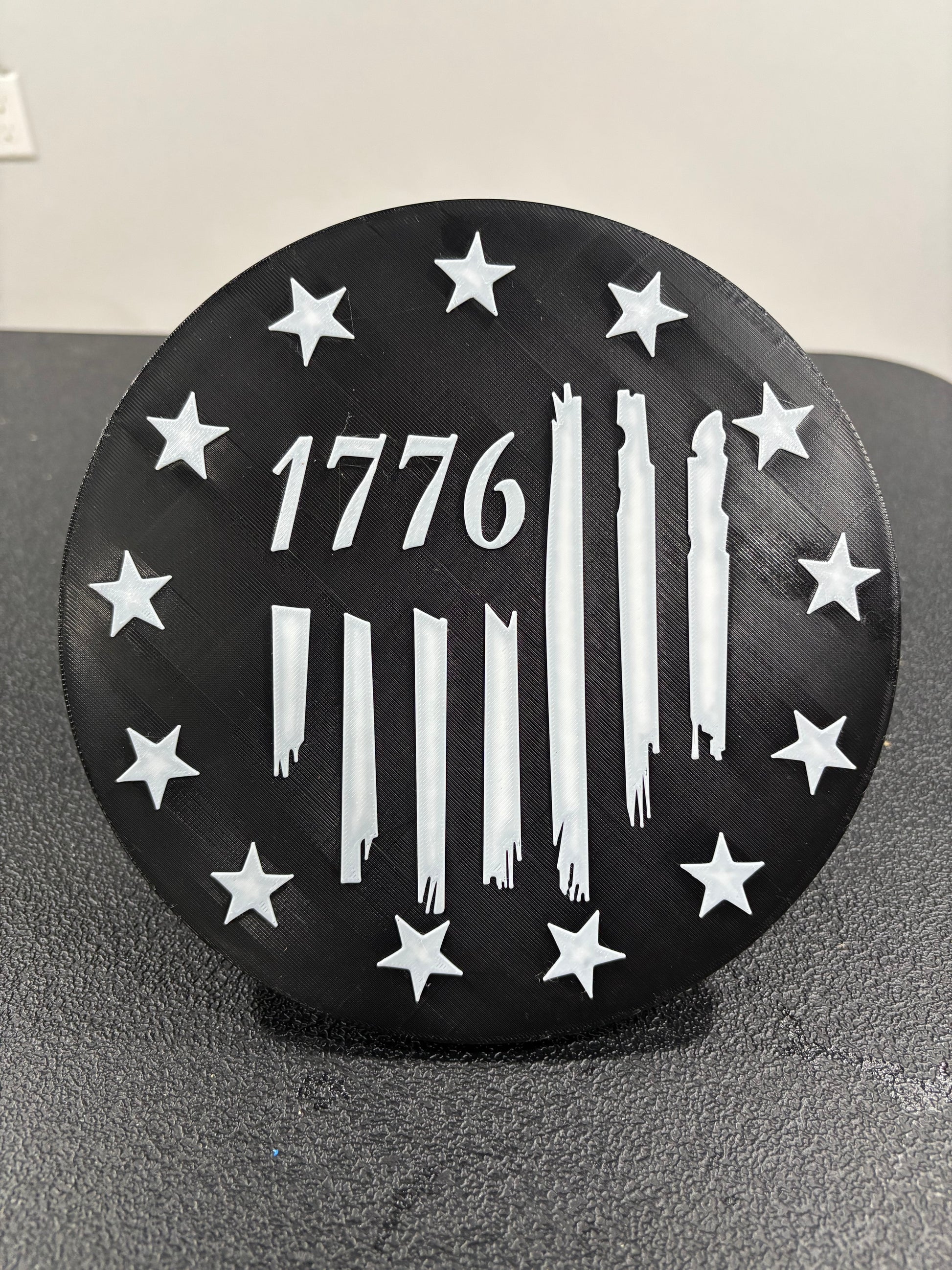 1776 Round Big Hitch Cover