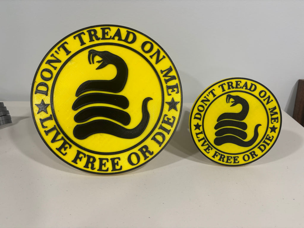 Don't Tread on Me Hitch Plug