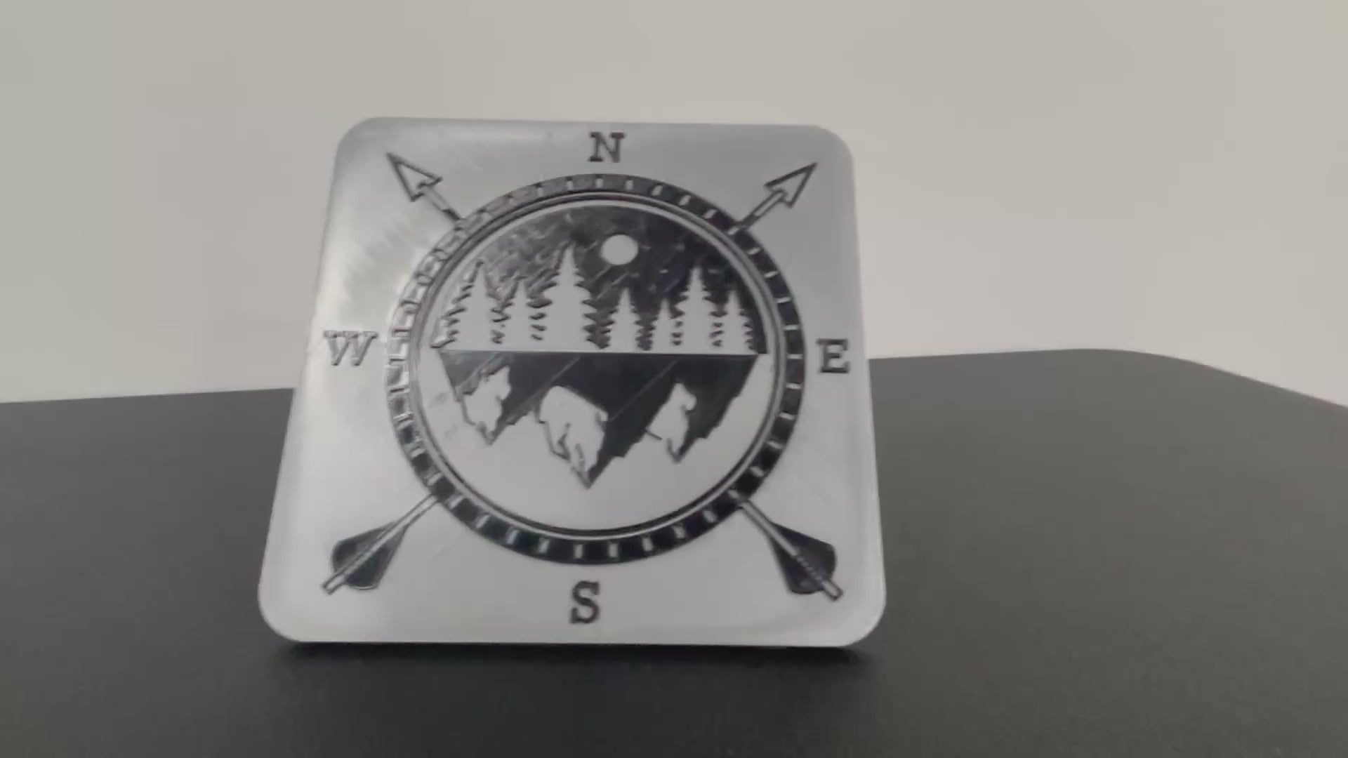 Outdoor Pine & Peak Compass in Gray Hitch Cover